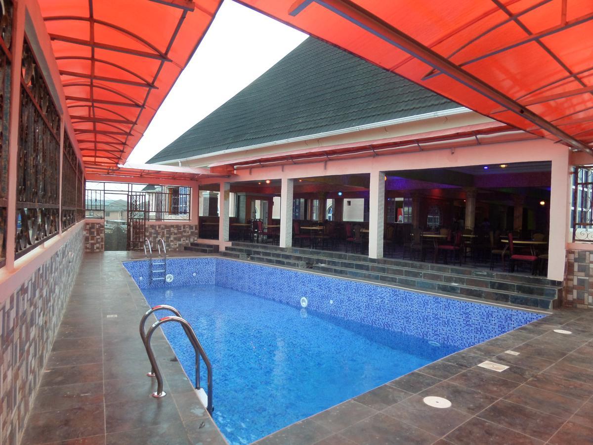 De-Zone Hotel Ikotun Екстериор снимка